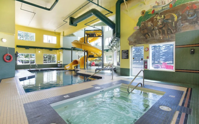 Super 8 Calgary Shawnessy Area