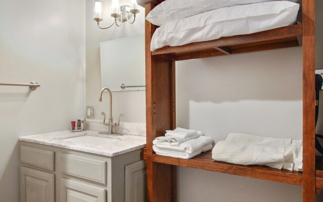 2038 Iberville Studio Rear 2BD