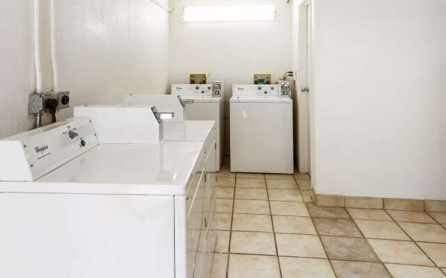 Motel 6 Dayton, OH - Englewood