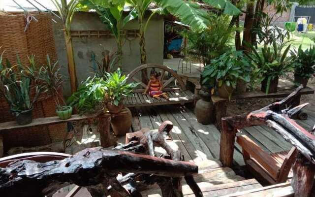Kakrona Pouk Homestay