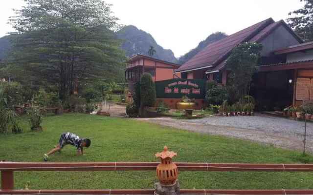 Khao Sok Country Resort