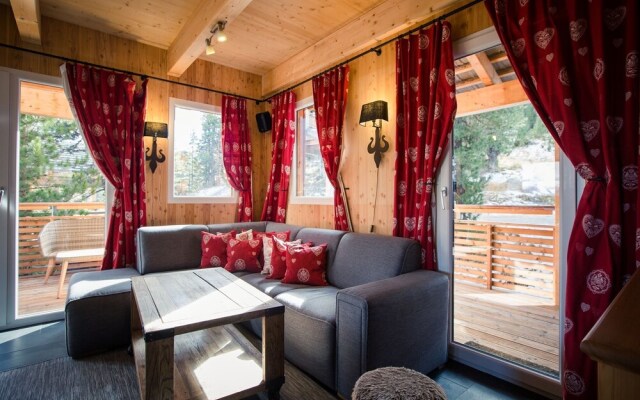 Lovely Chalet in Turracherhöhe with Sauna & Indoor Hot Tub