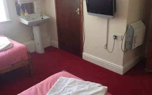 Bradbury Hotel