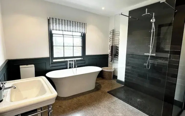 Luxury Leamington Spa House With 3 Bedrooms