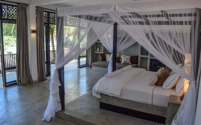 Villa Five