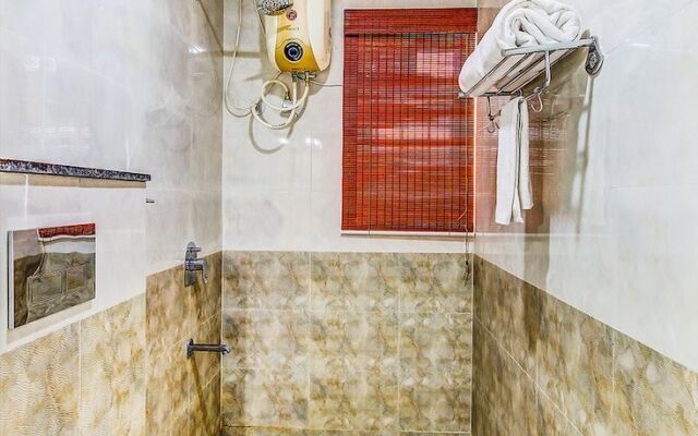 FabHotel Vipra Enclave
