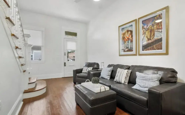Lovely Mid City Home