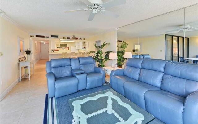 Captains Quarters 218 - Two Bedroom Condo