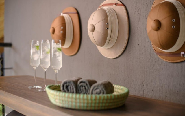 Madwaleni River Lodge - Babanango Game Reserve