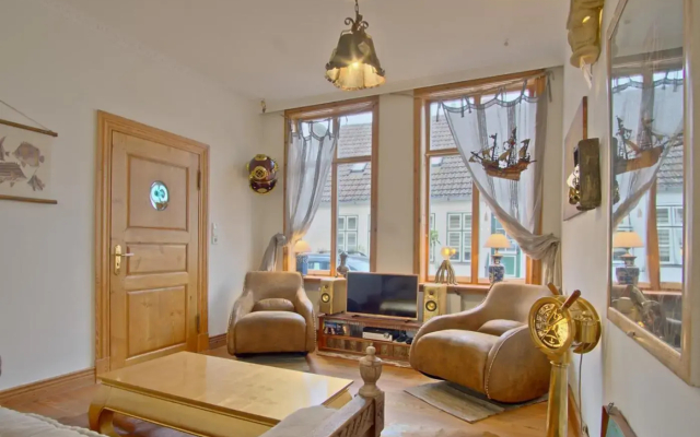 Friedrichstadtnixe in der historischen Altstadt