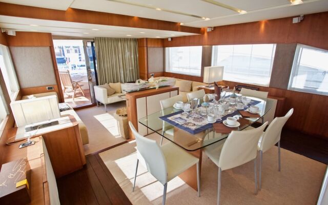 Italy Luxury Yacht Charter