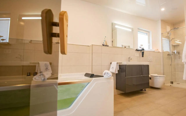 Holiday home with sauna and jacuzzi in BALTIC VILLAGE