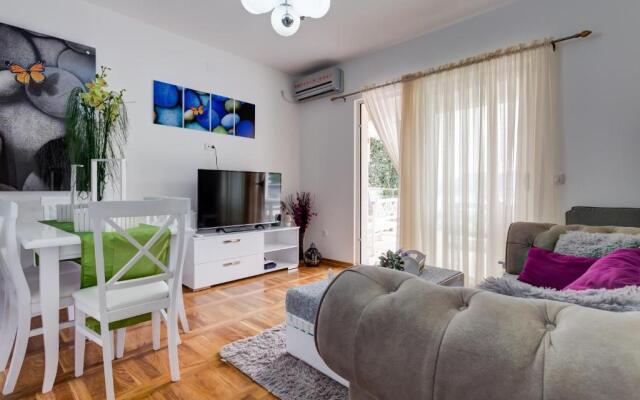 Varja 2 Apartment