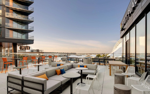 Hyatt Place Boston/Seaport District