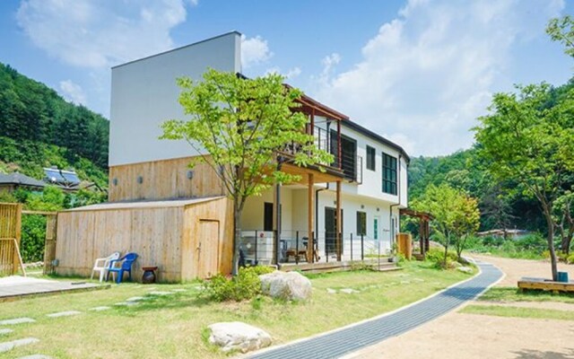 Yangpyeong Gio Pension