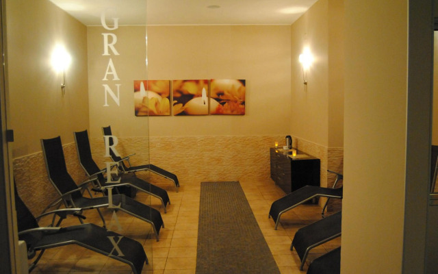Hotel Relax