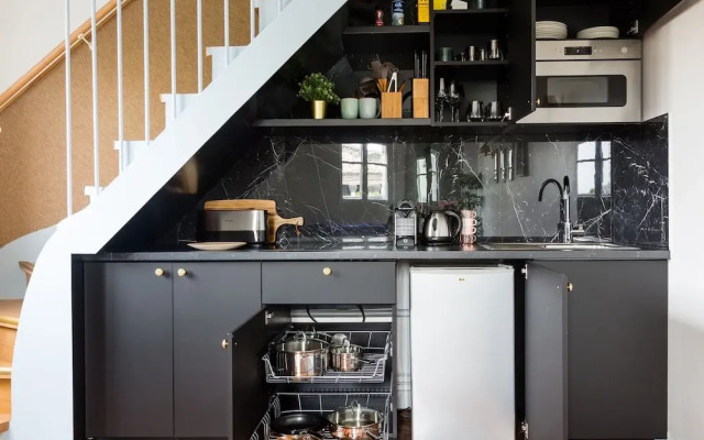 Luxury 2 Bedroom Duplex - Beautiful Monument View