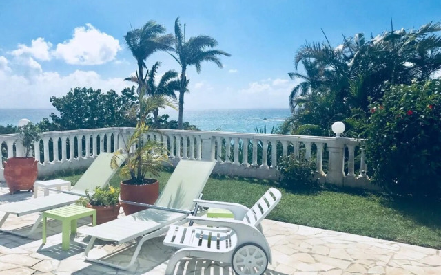 Stunning 4-bed Villa in Le Gosier Guadeloupe FWI