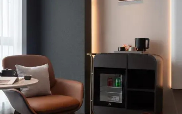 Dolanda V Hotel (Changsha High-speed Rail West Station Jinqiao International Store)