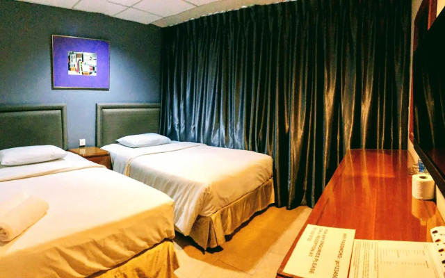 Golden Court Hotel @ Taman Pelangi