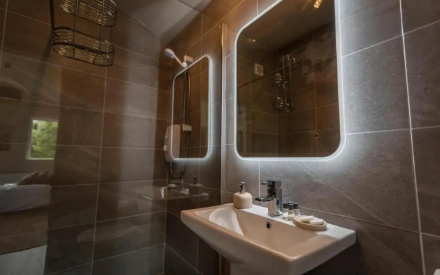 The Rose Suite Kenmare
