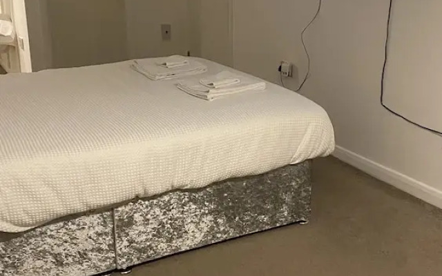 Dealhouse F7- Apartments