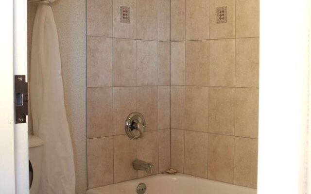 Sunset Inn and Suites