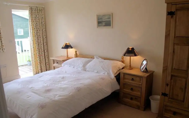 Freshwater Bay Hol Vge 16