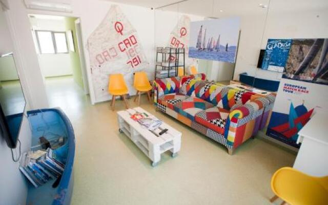 Windward Hostel Zadar
