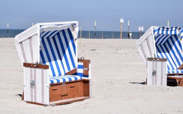 Beach Whispers Modern Retreat
