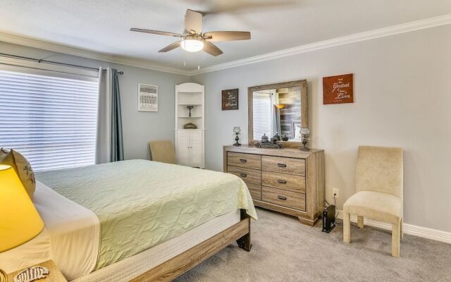Palms at Cove View 1011-birder's Delight