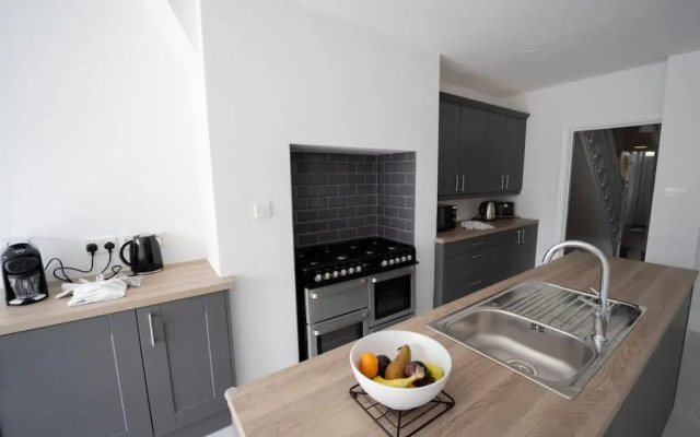 Spacious Holiday Home in Porthcawl