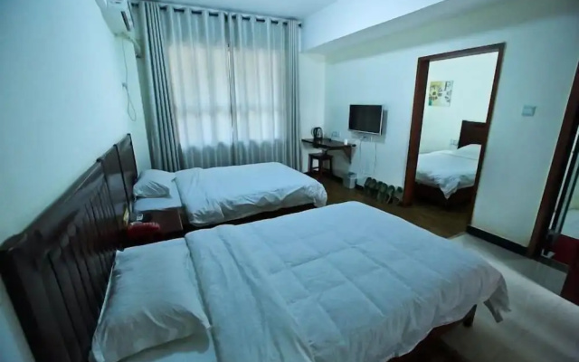 Tianyi Hotel Zhangjiajie – Guest Rooms – Zhangjiajie