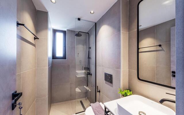 Noemie Apartments