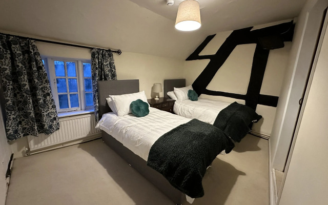 White Horse Inn Pulverbatch