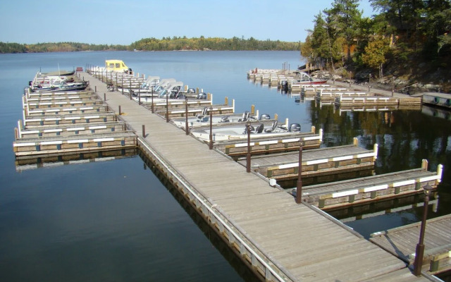 Tomahawk Resort