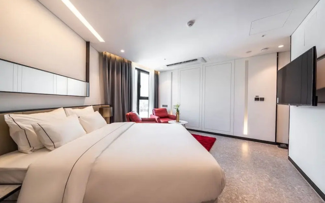 Hotel the Castle Sincheon