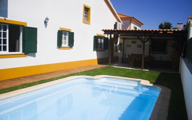 House With 3 Bedrooms in Brejos de Azeitão, With Private Pool, Furnish