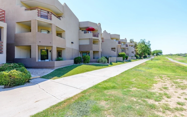 Villa Stone Creek 2 Bedroom Condo by RedAwning