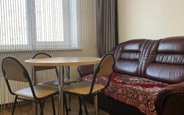 Апартаменты на проспекте Н.С. Ермакова 34