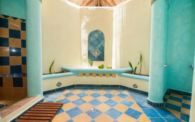 Hotel Costa Las Ballenas