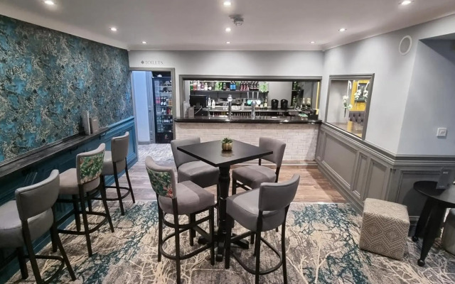 Birch Hotel