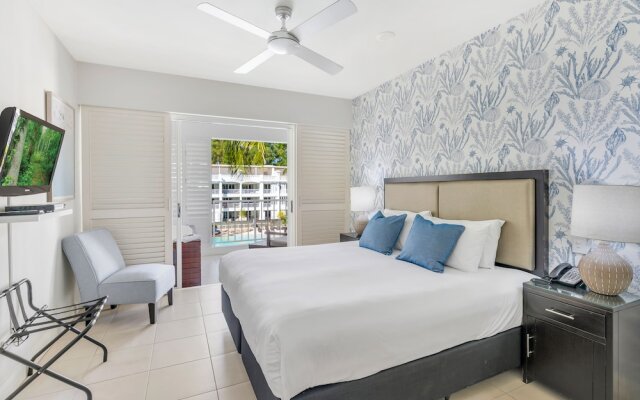 Elysium Private Apartments at The Beach Club