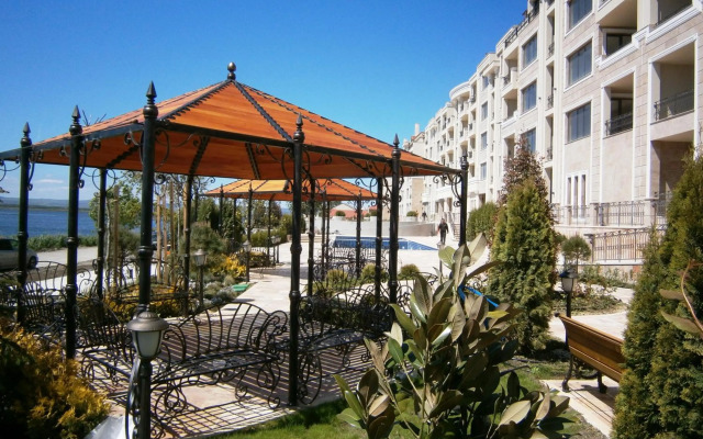 Gardenia Beach Palace Aparthotel