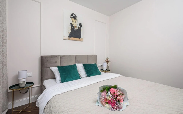 Lumina spacious apartment with parking