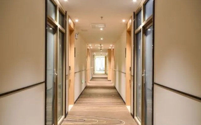 City Comfort Inn Hotel (Jingzhou Yiwu Trade City Shashi Middle School) – Hotel Rooms – Jingzhou