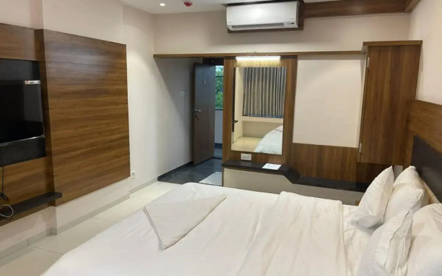 Hotel Chiranjeevi