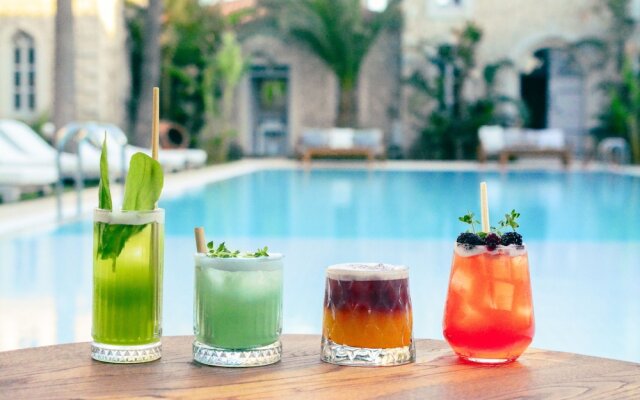 Manastir Alacati Hotel