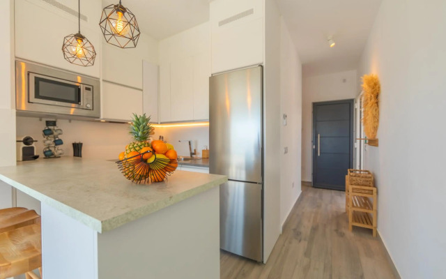 Views, Terrace & Pool - Fibre WIFI - SimplyTarifa