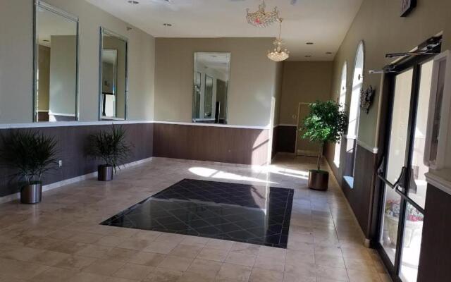 The Armada Inn & Suites Glendale Heights